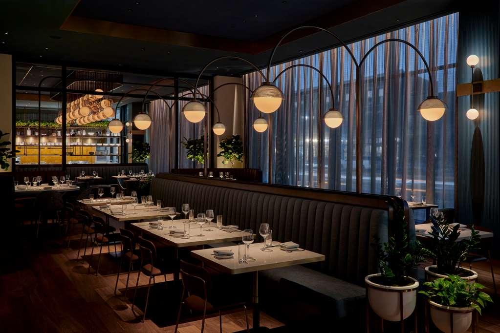 The Godfrey Detroit Curio Collection By Hilton Hotel Ресторант снимка